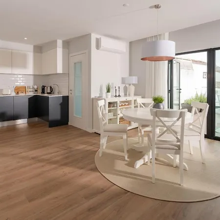 Simple&charming Guest Lejlighed Ponta Delgada